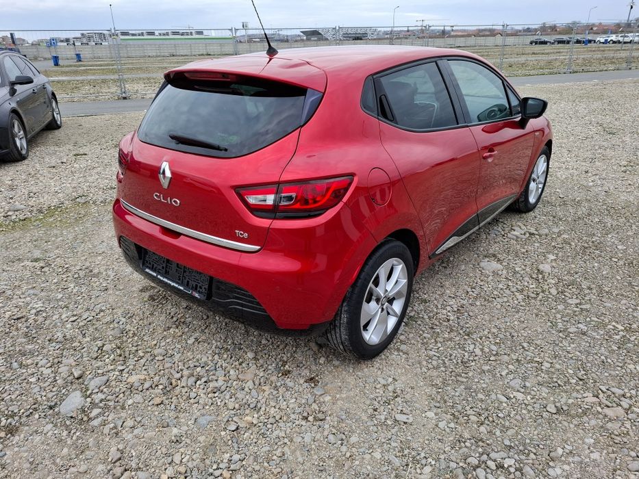 Renault Clio Limited 2016 0.9 TCE 144000 km