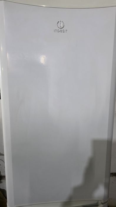 Продам холодильник Индезит