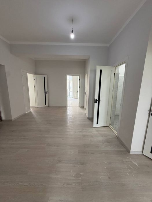 Продам квартиру Сергели Зангиата Таштурма 4 комнат евро ремонт 2 этаж