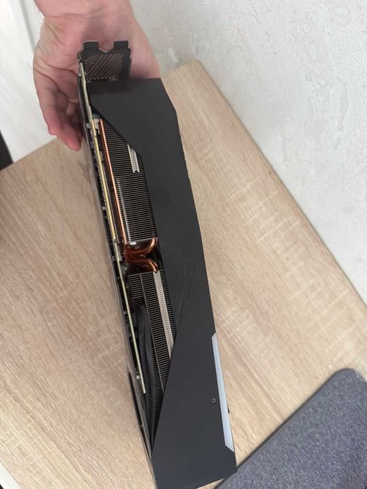 Видеокарта GIGABYTE GeForce RTX 3070 Ti AORUS MASTER