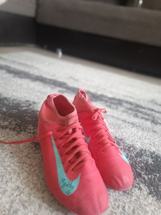 Ghete de fotbal Nike Mercurial +semnătura de la Myddas