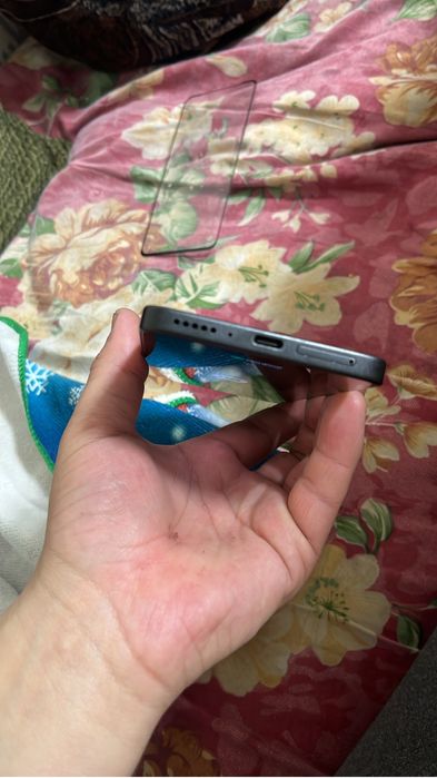 Продам Xiaomi redmi note 13