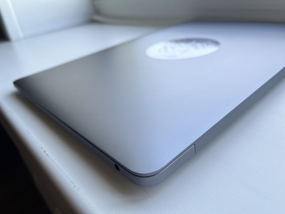Macbook Air m1 256gb 2020 84%акб Срочно