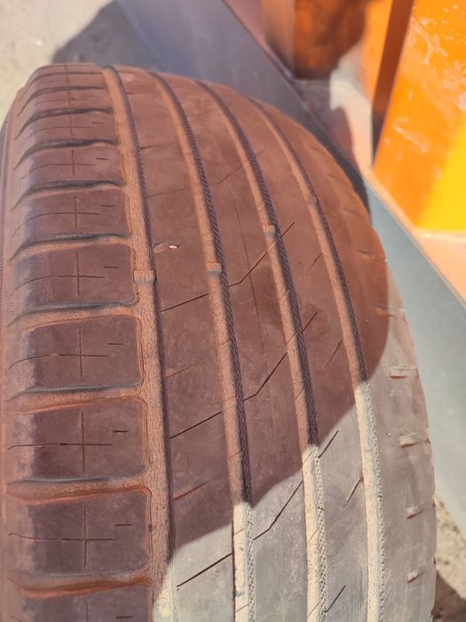 Продам шины б/у 205/65/R15