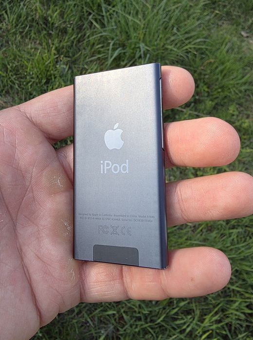 Apple iPod Nano 7th Gen Generatia 7 16gb Music Player Portable Mp3