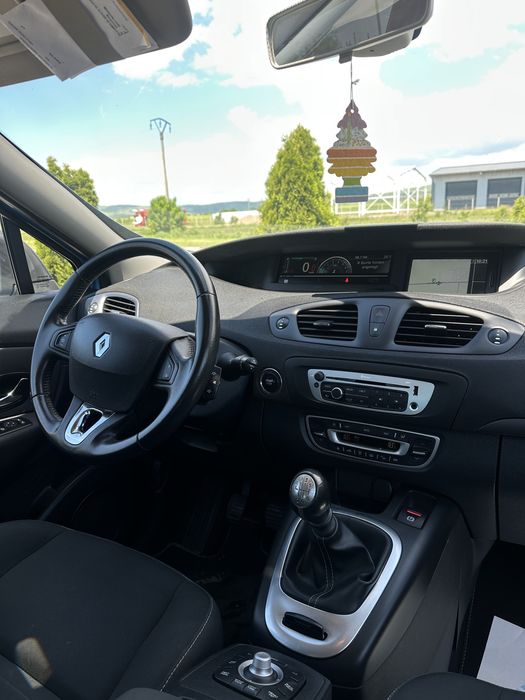 Renault Scenic • 1.2 TCe • 2016