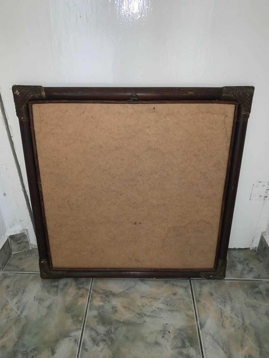 Oglinda in rama de lemn la colt impletita