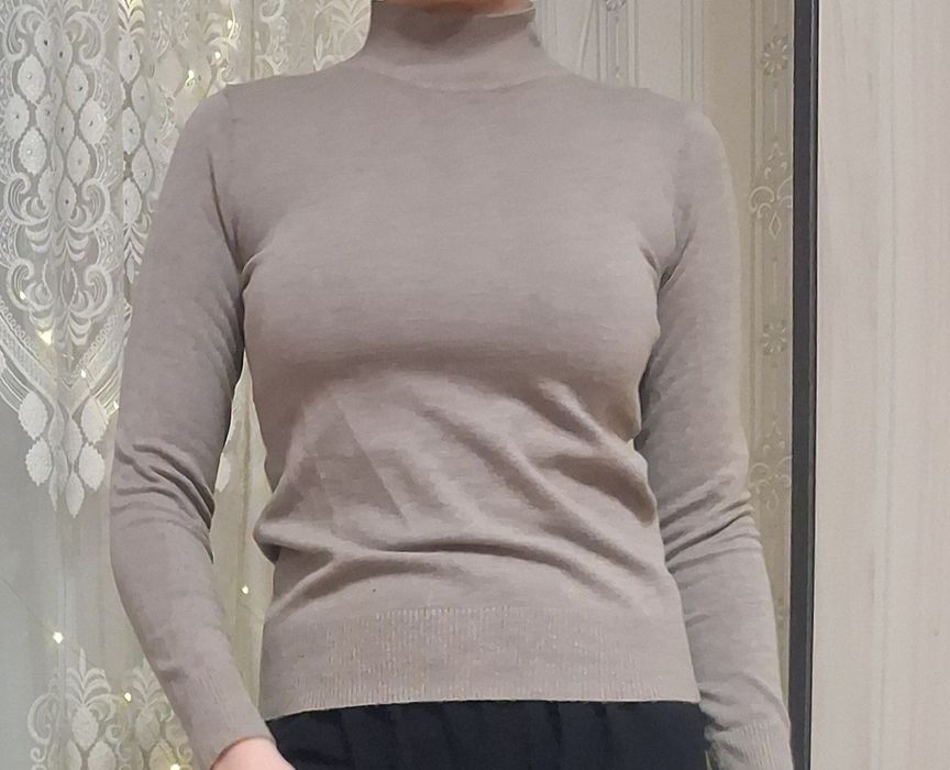 Продам женские кофточки