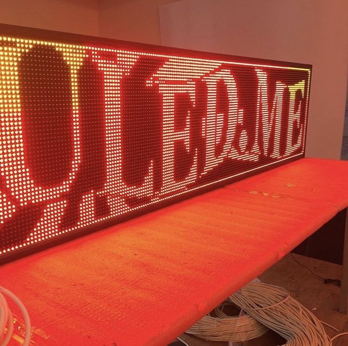 Бегущие строки лед экраны