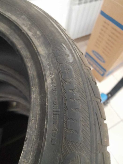 Продам шины оригинал