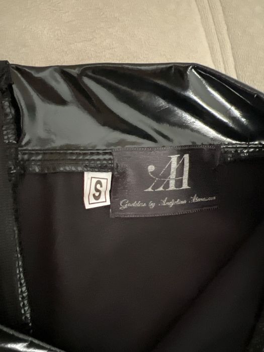 Черен клин с висока талия