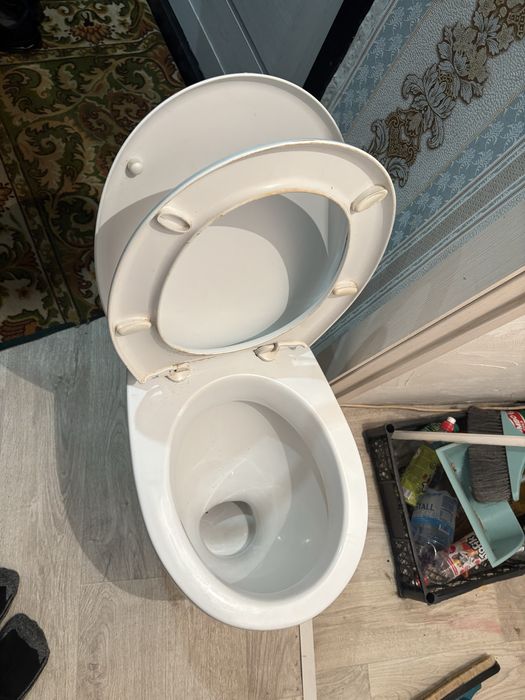 Унитаз б/у в отличном состоянии