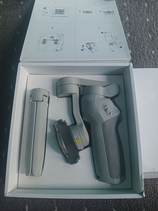 Osmo mobile Se stabilizatr  . Self,i video va boshqa narsalar uchun.