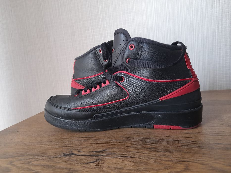 Jordan 2 Retro кецове 38 номер.