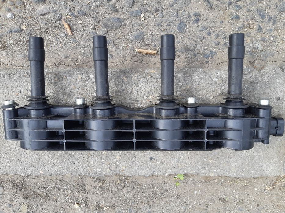 BOBINĂ Opel, Mască șurub ștergător lunetă ASTRA G..