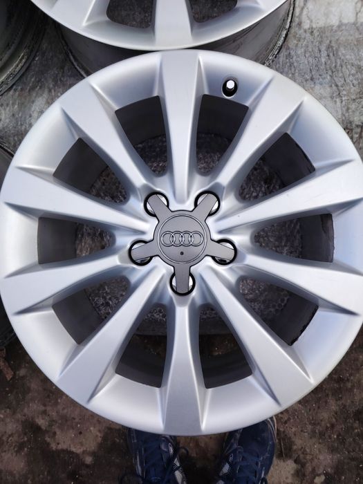 Топ състояние 17-5х112 ЕТ39 8j AUDI A6 C7