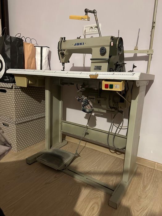 masina de cusut industriala juki