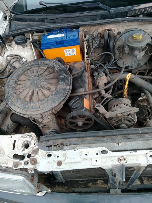 Продам ауди б4 моно впрыс 2 литра