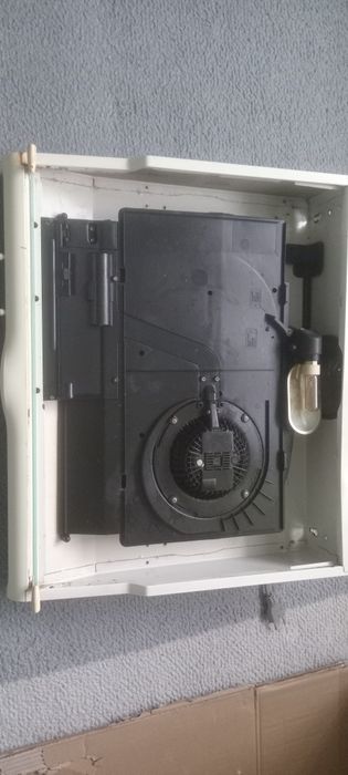 Hotă Whirlpool funcțională