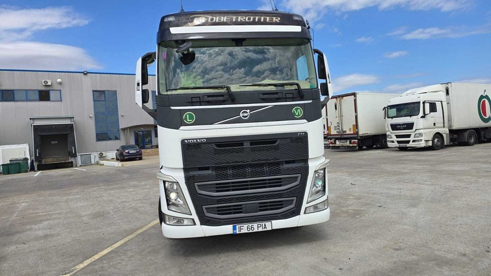 Cap tractor VOLVO FH