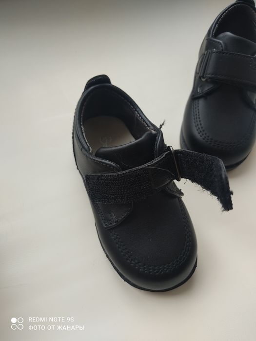 Продаю детские ботинки-туфли-лоферы