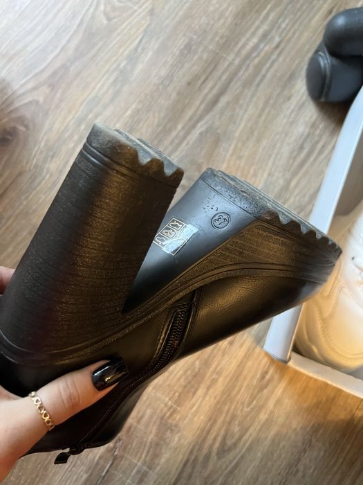 Ghete.ghetute cu toc