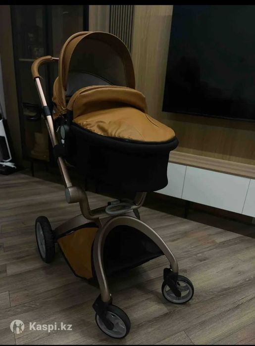 Продам коляску  Хот Мом 2в1