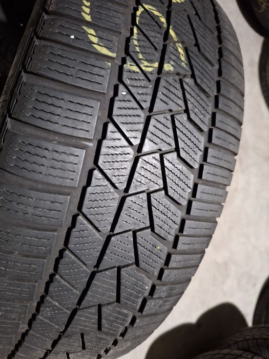 4 Jante negre lucios de BMW,Mercedes. Audi  etc 225 45 r18 Continent