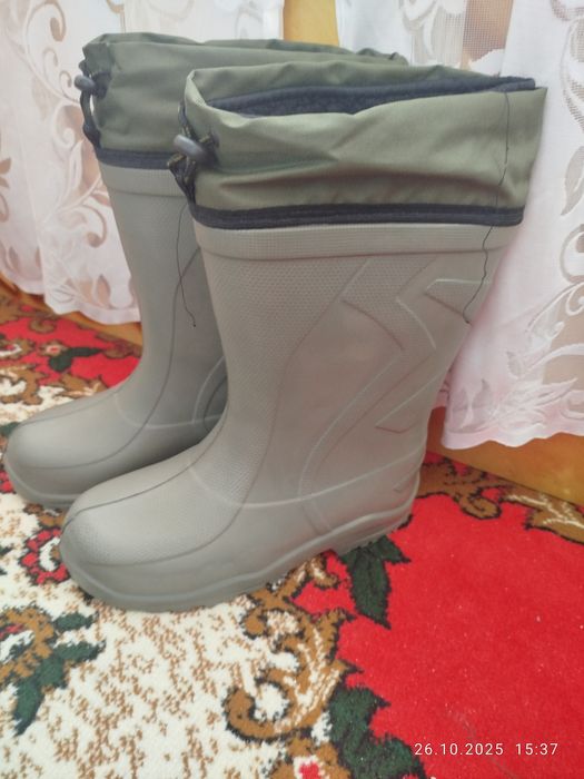 Продам рабочие сапоги