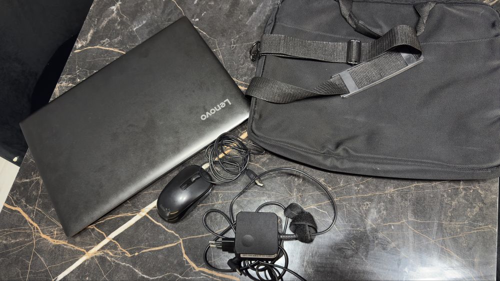 Ноутбук lenovo сатылады