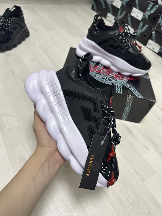 Versace Chain Reaction