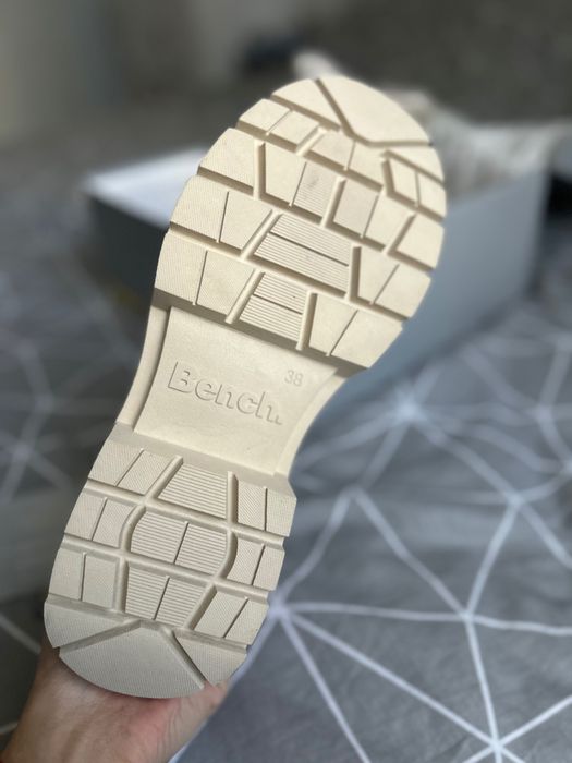 Дамски зимни боти Bench