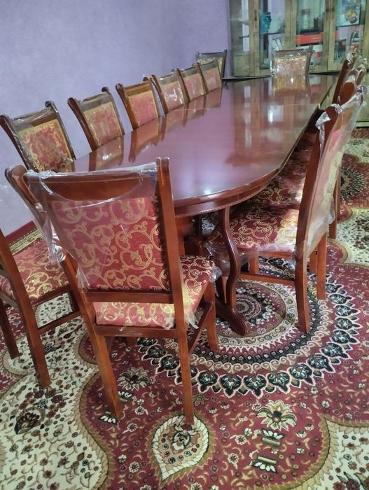 Продоется Стол стулы