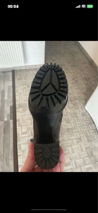 Vand cizme de dama din piele naturala cu toc noi