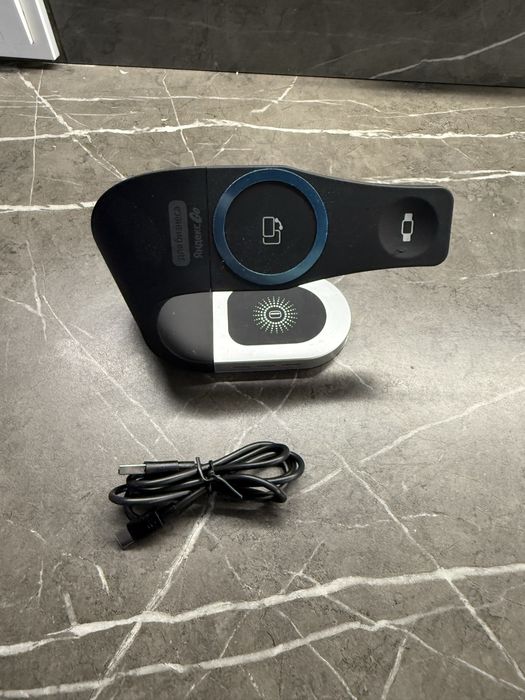 Беспроводное зарядное утройство 3 в 1