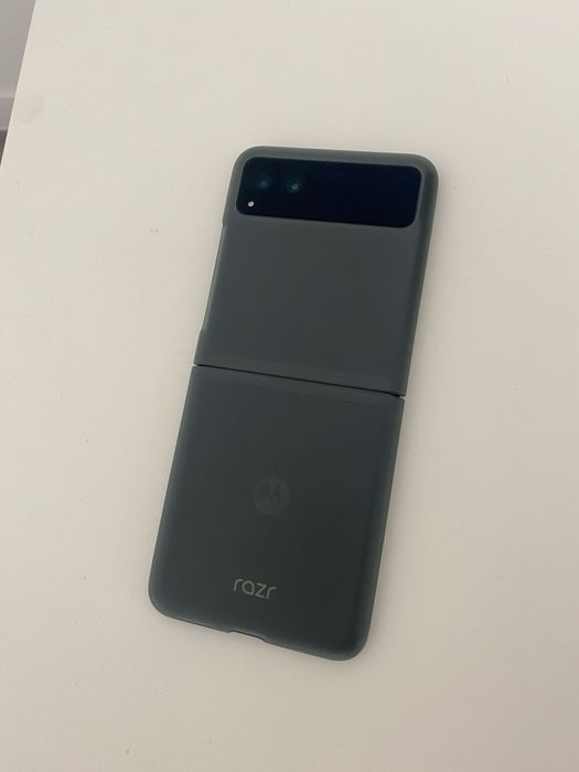 Motorola razr 40