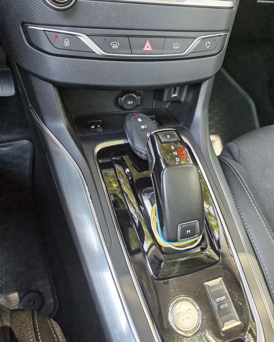 PEUGEOT 308 2018 — imagine 4