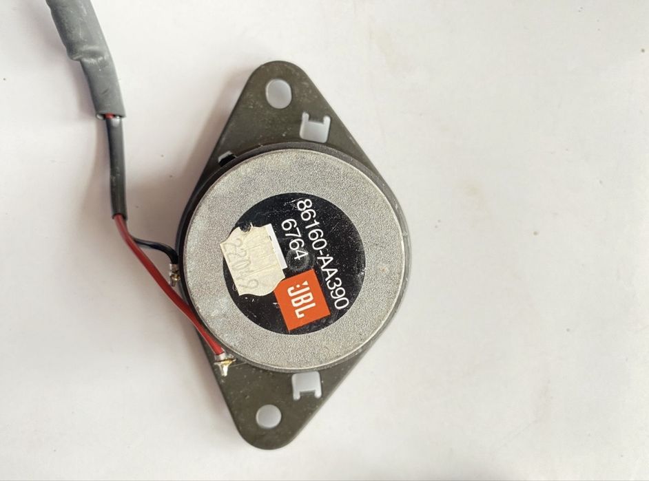 Jbl динамик Toyota 1 шт