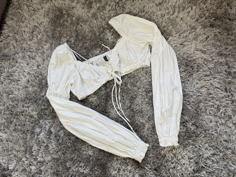 Дамски сет черна кожена пола и риза