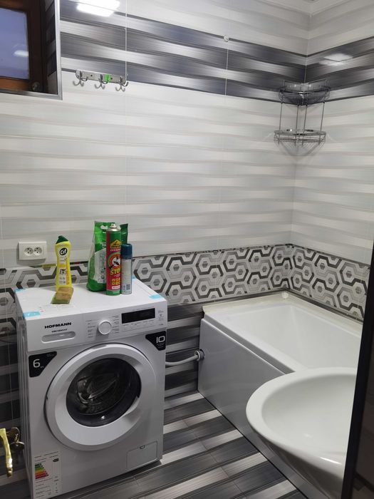 Сдаётся в аренду 4-х комнатная квартира м. Новза