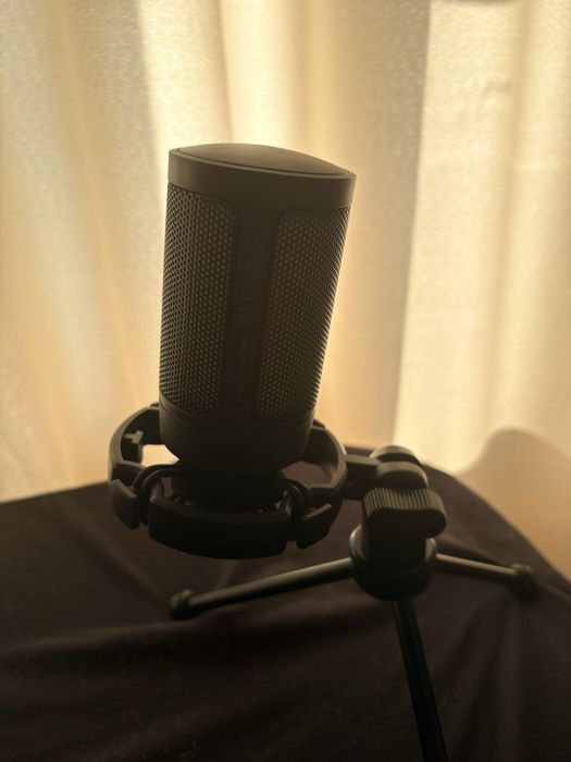 Микрофон Fifine A6V