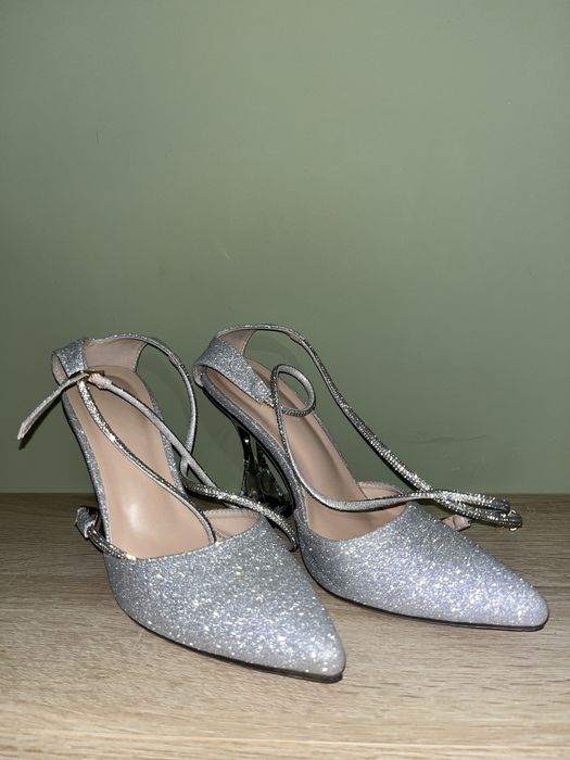 Сребристи официални обувки