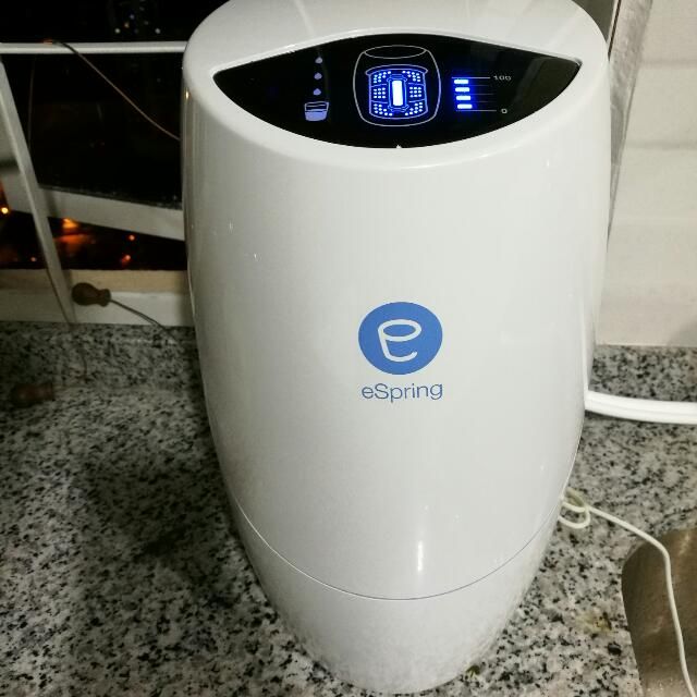 Продавам Испринг домашна система за пречистване на вода - Амуей