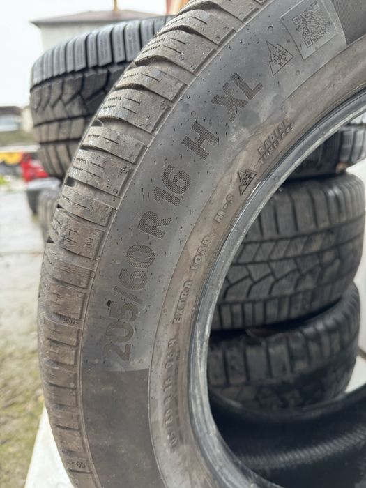 Зимни гуми 205/60/16 Continental