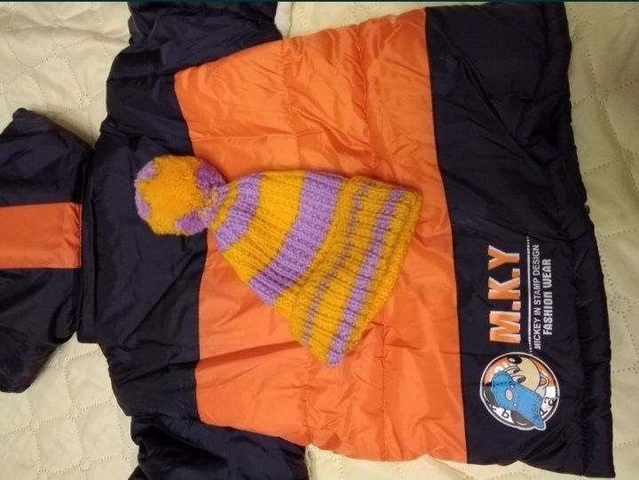 Нови. Две детски топли якета с качулка