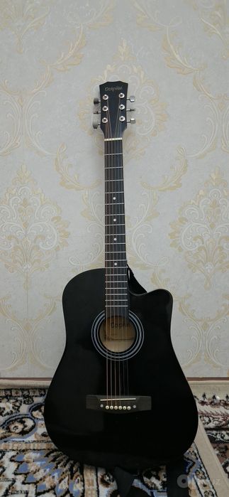 Akustic gitara havaskorlar uchun
