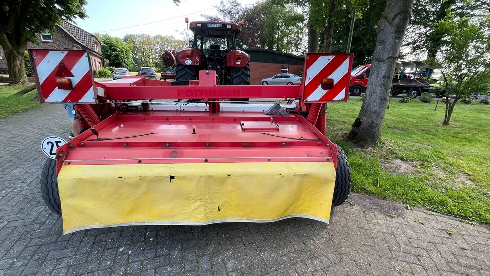 Pöttinger Kasilka, Claas Arion Case Puma, Belarus, John Deere tortadi