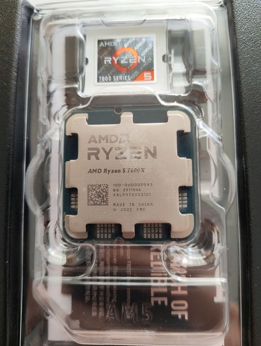 Procesor AMD Ryzen 5 7600X, 4.7/5.3 GHz NOU!