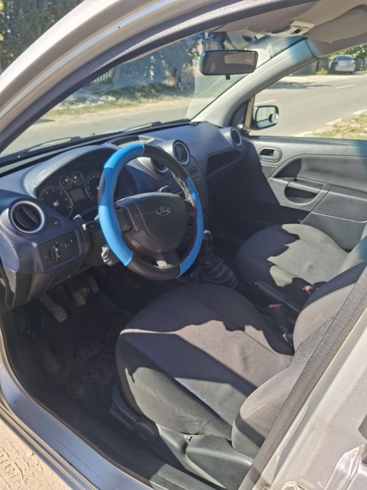 FORD Fiesta 2005 — imagine 4