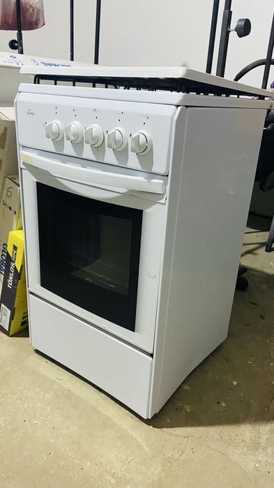 Продам газовую плиту